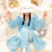玉桂狗珊瑚绒睡袍女秋冬季新款加绒加厚中长款家居服睡衣女套装