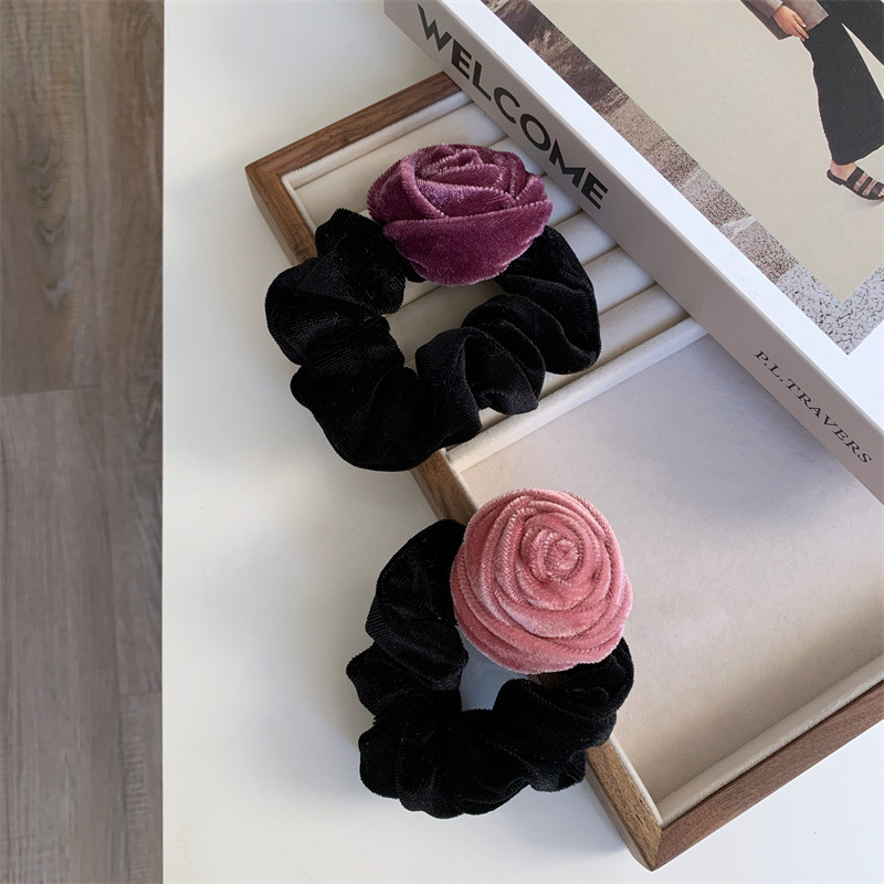 Women's Elegant Retro Romantic Rose Cloth Hair Tie display picture 7