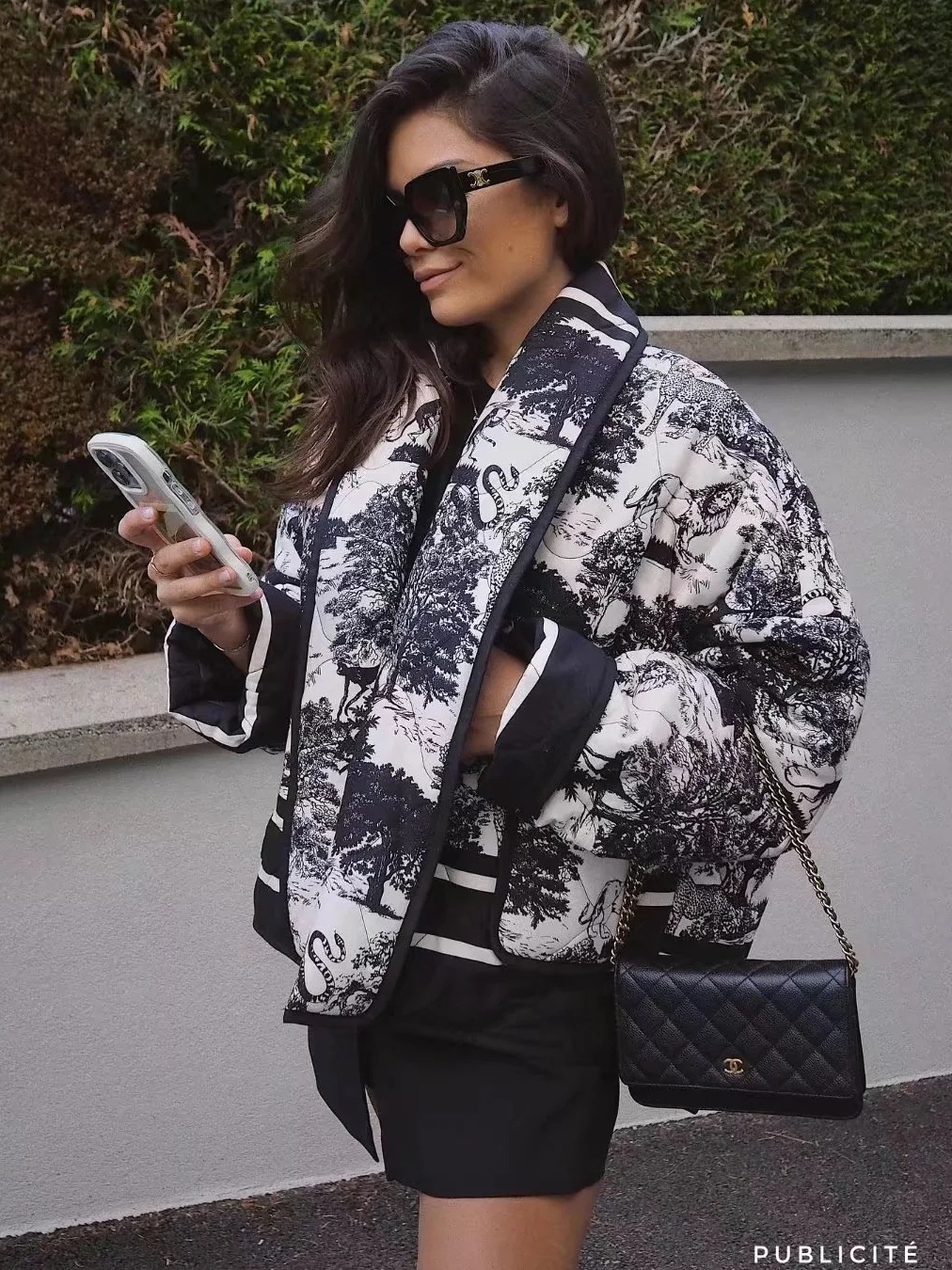 Demi-season short jacket