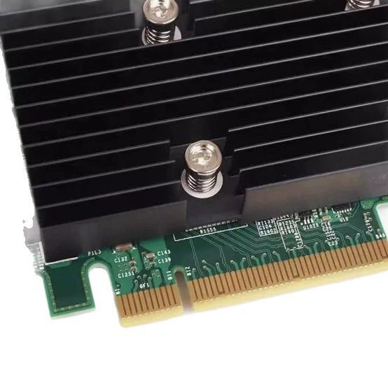 7Y37A01087 RAID 930-8e 4GB Flash PCIe 12Gb Адаптер