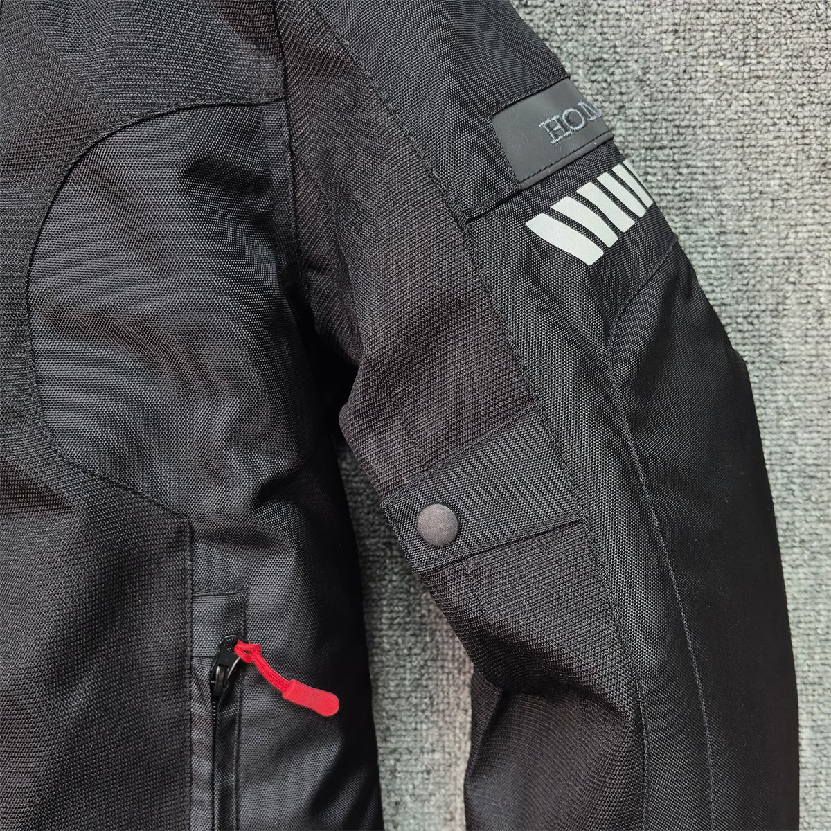 オールシーズン対応の新しいオートバイライディングジャケット、防風性、暖かさ、耐寒性、レーシングオートバイジャケット、落下防止、耐摩耗性、ブラック