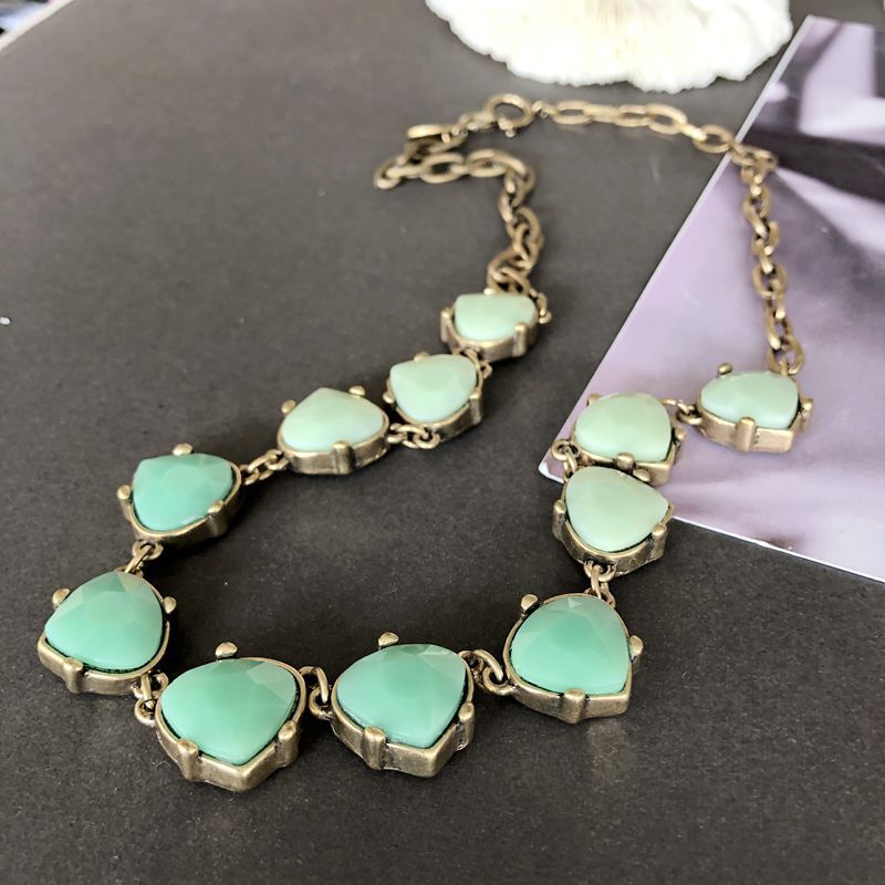 Nihaojewelry Wholesale Jewelry Blue Green Resin Bead Pendant Gemstone Long Necklace display picture 8