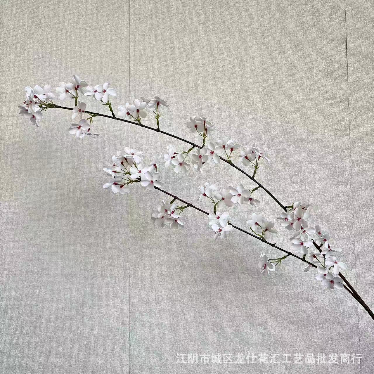 1호 배꽃 검은 기둥