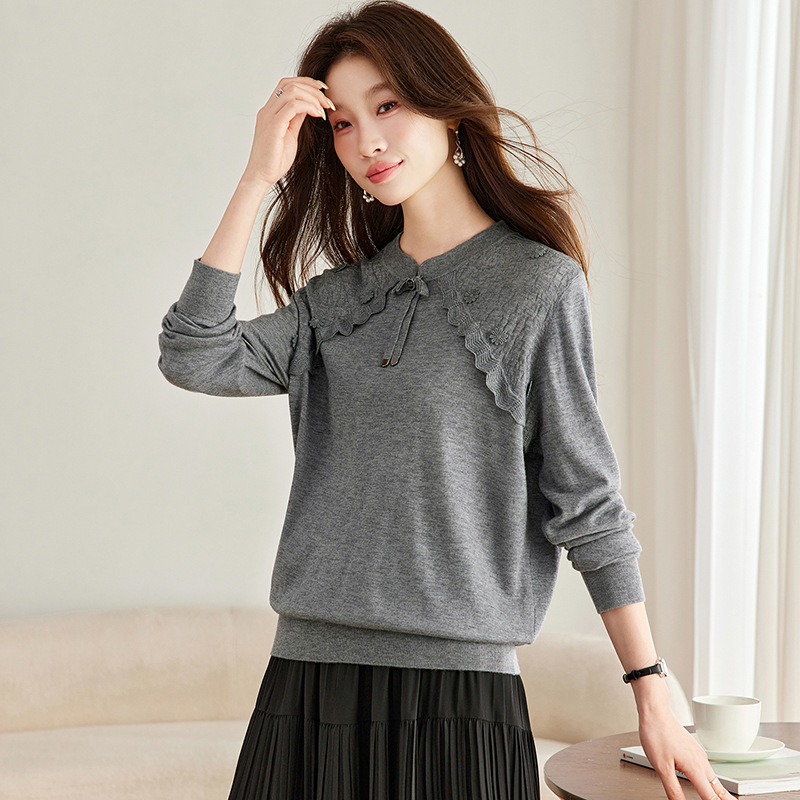 2026 Autumn/Winter New Fashion College Style Women's Loose Slimming Sweater Hollow Wool Blend Base Shirt