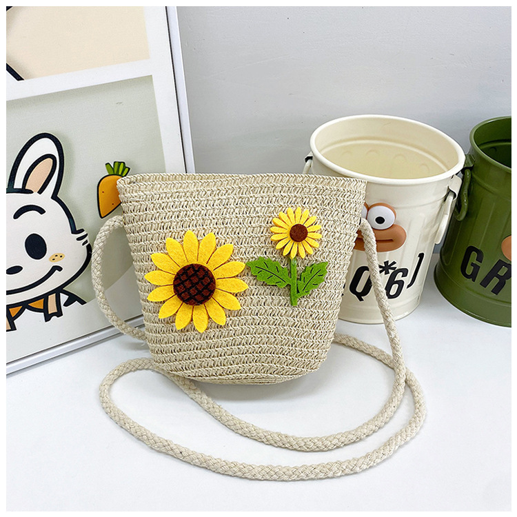 Japanese-style cute cartoon flower small bags, children's straw woven bags, mini crossbody bags, beach play zipper bags, single-shoulder bags undefined
