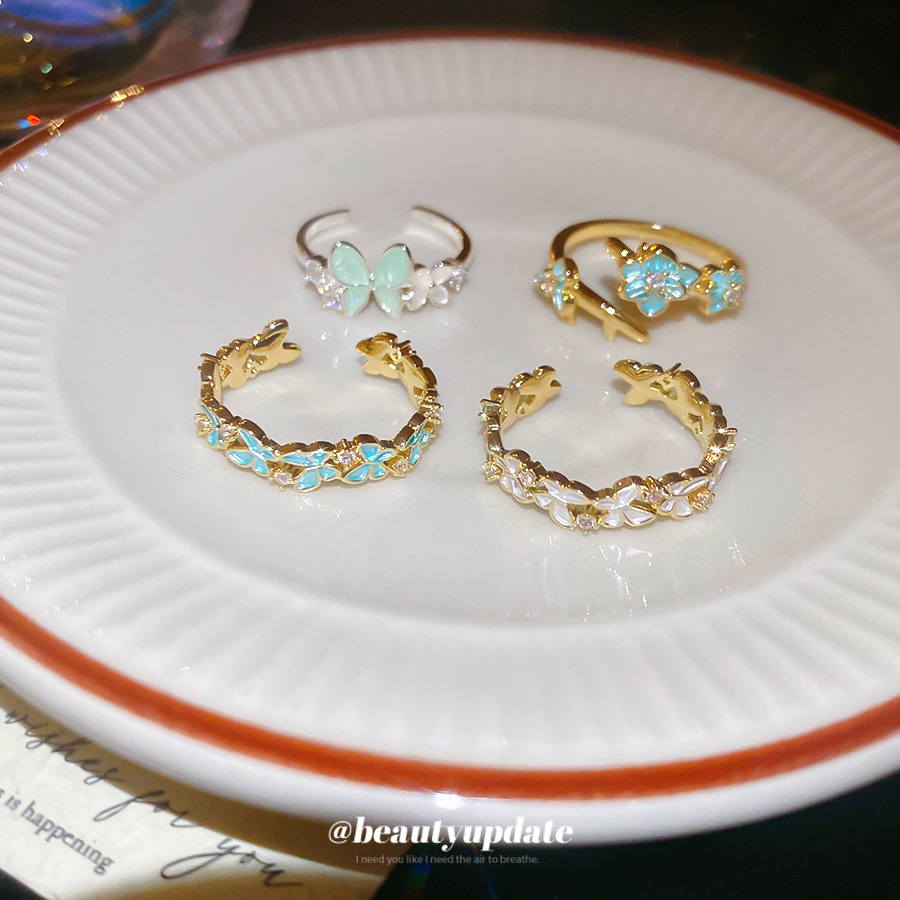 Bague élégante et raffinée, ornée d'une fleur en zircon et plaquée or véritable, pour l'index._voghion.com