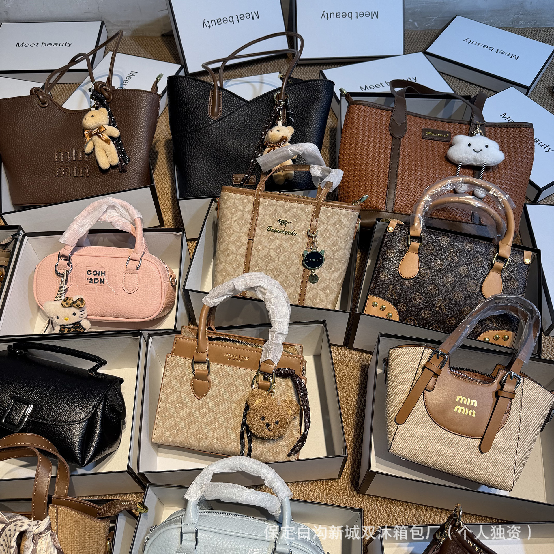Wholesale New Mixed Batch Women's Handbags Original Packaging Assorted Styles Women's Single Shoulder Crossbody Tote Bags Fashion Versatile Influencer Bags