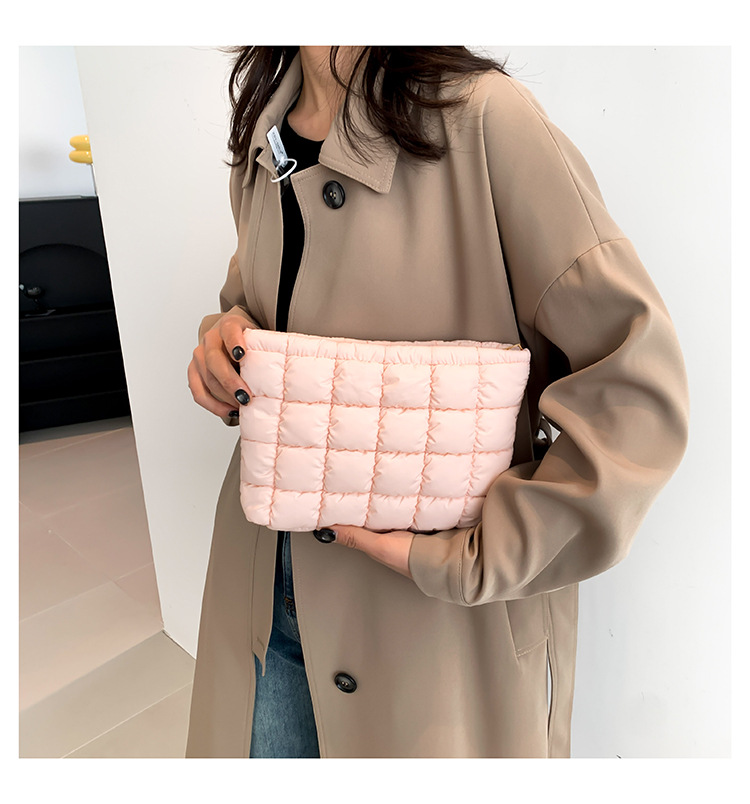 175g Weight Synthetic Leather Lining Material Magnetic Buckle Closure Type / Strap Type Clutch Bag Bags Type Holiday, Travel Occasion Cotton Material Lattice, Solid Color Pattern All Seasons Season Women's Gender Basic, Classic Style Style Medium Size Basic Classic Style Lattice Solid Color Cotton Makeup Bags 8