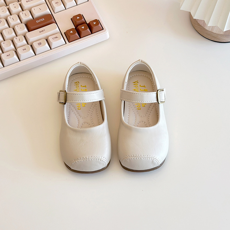 Sapatos de princesa para bebês meninas, com sola macia, estilosos e versáteis. Novo modelo de primavera para mães e filhos._voghion.com