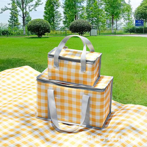 Outdoor large-capacity thermal bag, camping picnic basket, travel picnic bag, portable lunch bag, thermal bag wholesale