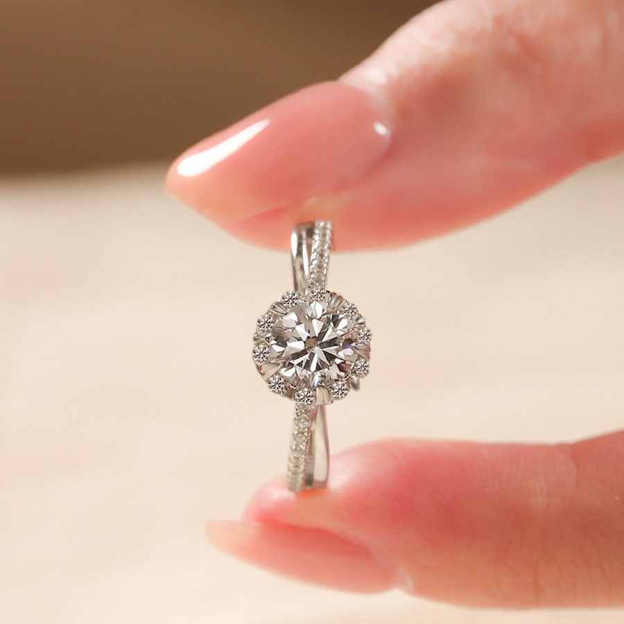 First Snow Moissanite Diamond Ring 0.5 Carat Couple Engagement Proposal Simulated Diamond Ring Adjustable Wedding Jewelry