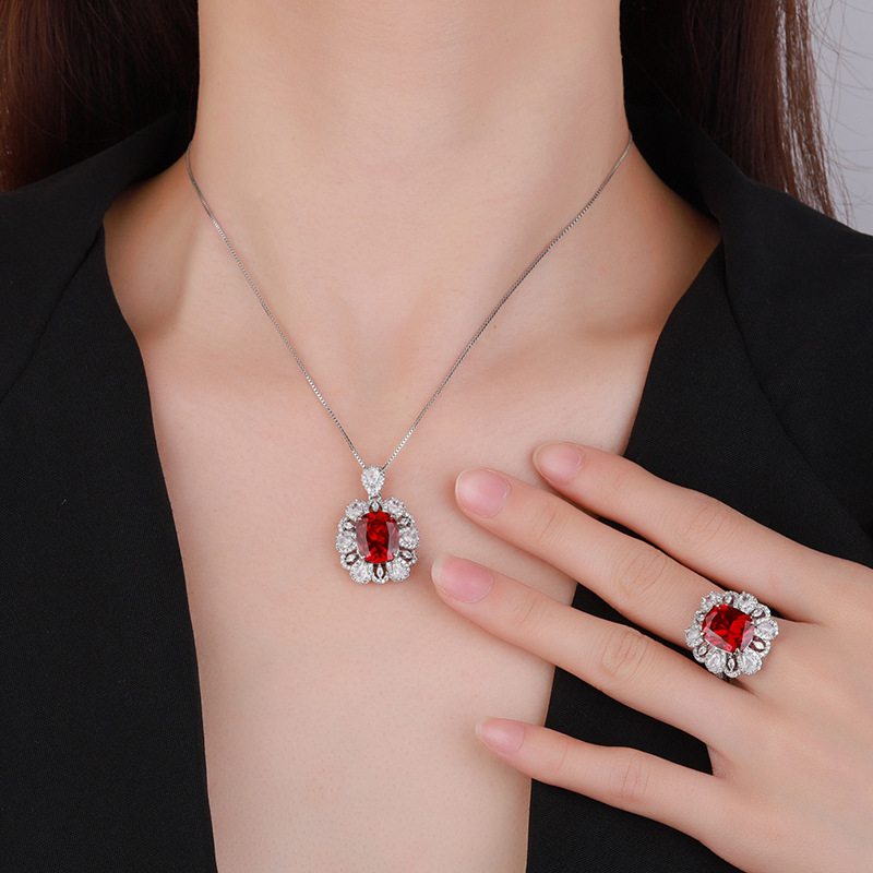 2024 nueva joyería Zhuang Shengsheng fondo de cobre chapado en oro simulación tesoro de color corindón traje de temperamento retro mujer 10*12