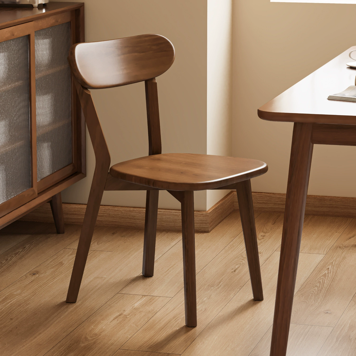 Деревянные стулья обеденные стулья бытовые обеденные столы стулья коммерческие минималистичные спинки стулья из дерева ретро итальянские столовые стулья