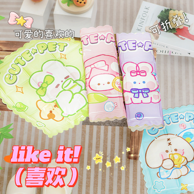 新しい夏のかわいいアニメの氷のパッドの事務室の学生は冷えて冷たい座布団を冷やします。|undefined