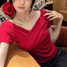 纯欲风交叉V领露肩短袖T恤女装夏季新款修身气质红色百搭短款上衣