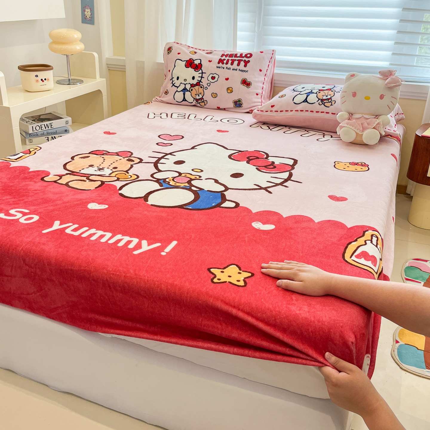 Sanrio Thickened Milk Velvet Fitted Sheet Simmons Full Surround Protective Cover Dustproof Cover Wholesale Cross-Border