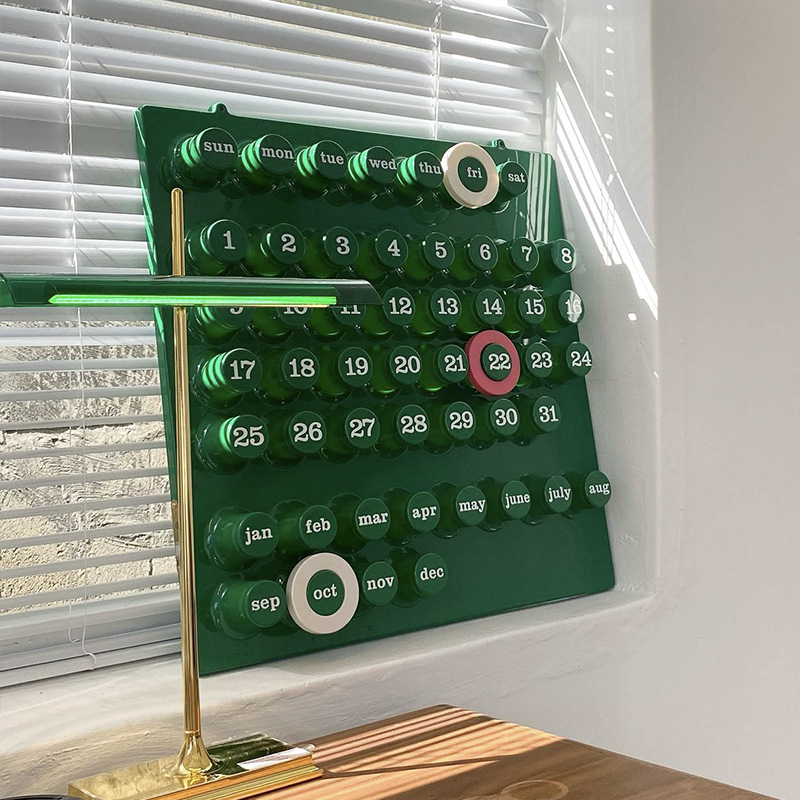 Artistic Calendar Display