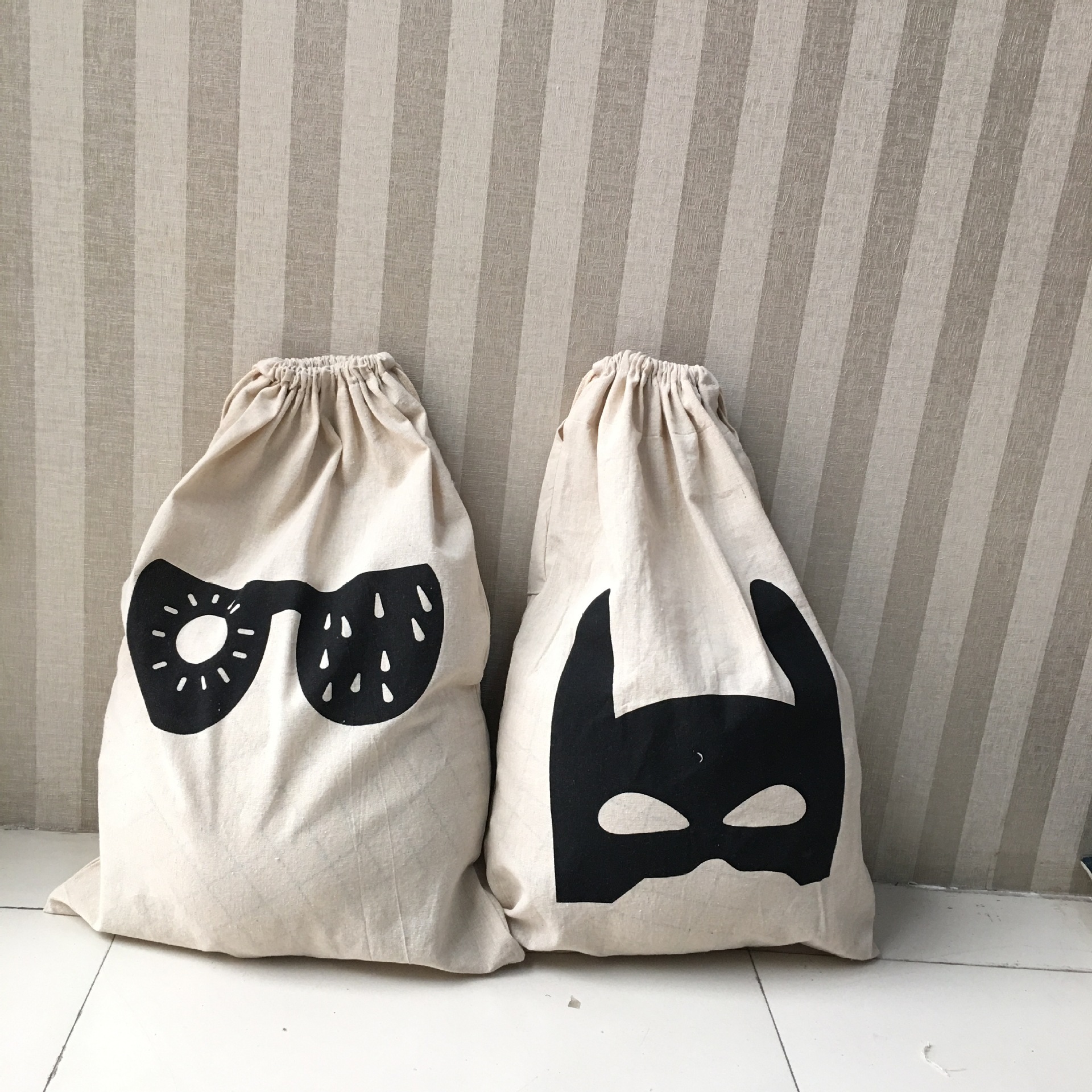 Bolsa de cordón impresa ropa bolsa de almacenamiento de juguetes bolsa de organización cordón del hogar bolsa de edredón a prueba de polvo almacenamiento de gran capacidad