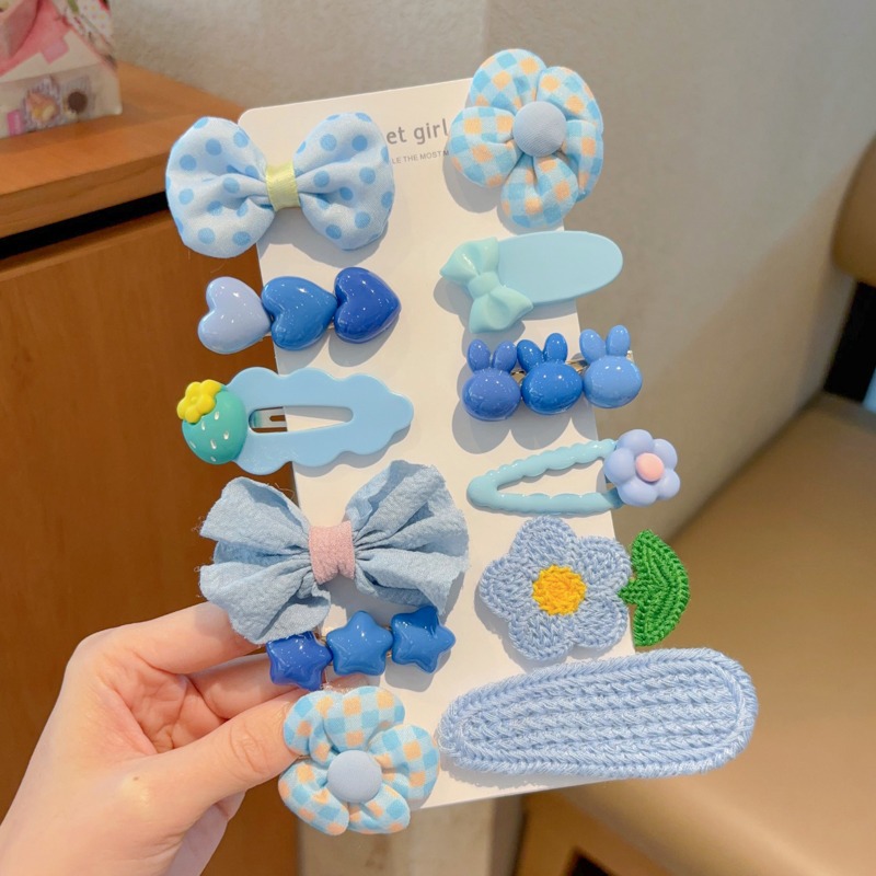 Niña encantadora peluda pel