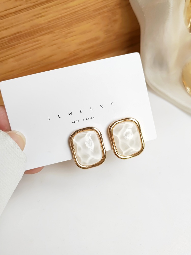 Fashion Geometric Alloy Plating Resin Ear Studs display picture 1