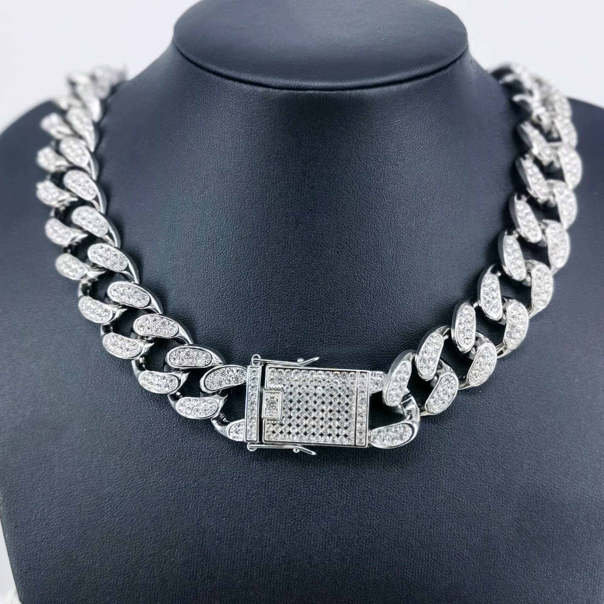 New Alloy Cuban 20mm Thick Full Diamond Bracelet Necklace Circular Chain Design Hip Hop Style_voghion.com