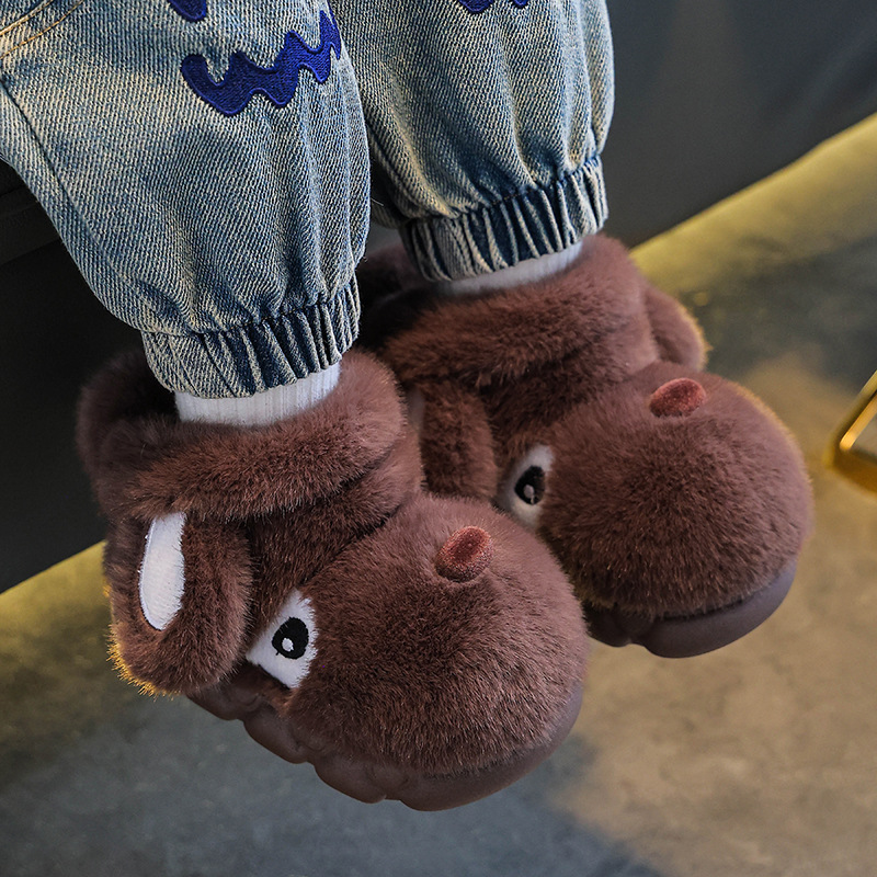 Otoño y invierno bolsas de tacones para niños, botas de algodón para niños y niñas, calentamiento y peluche para cachorros, zapatos de algodón para padres e hijos