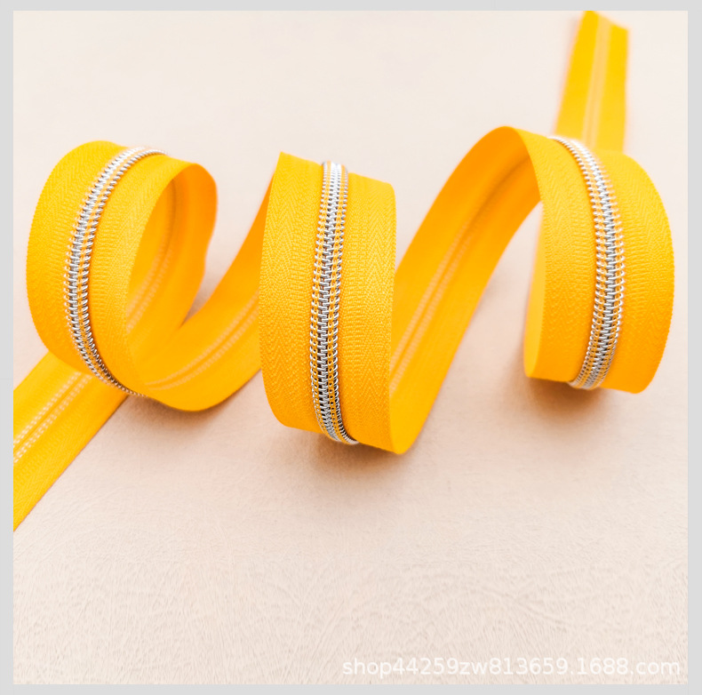 尼龙银齿码装拉链_15.jpg
