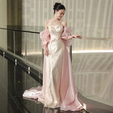 粉色超仙新娘晨袍出阁宴订婚礼服裙轻奢抹胸艺考千金风敬酒服