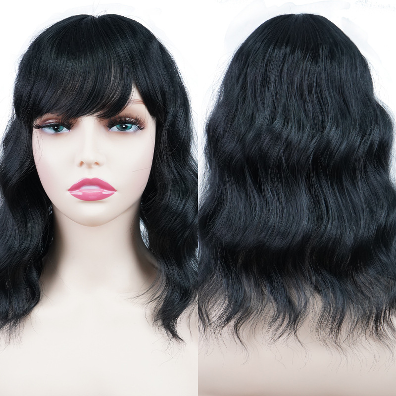 Groothandel nieuw grensoverschrijdend zijden pruikvervangingsstuk op hoge temperatuur, middenscheiding luchtpony, zeegolf gegolfd kort krullend haar pruikstuk_voghion.com