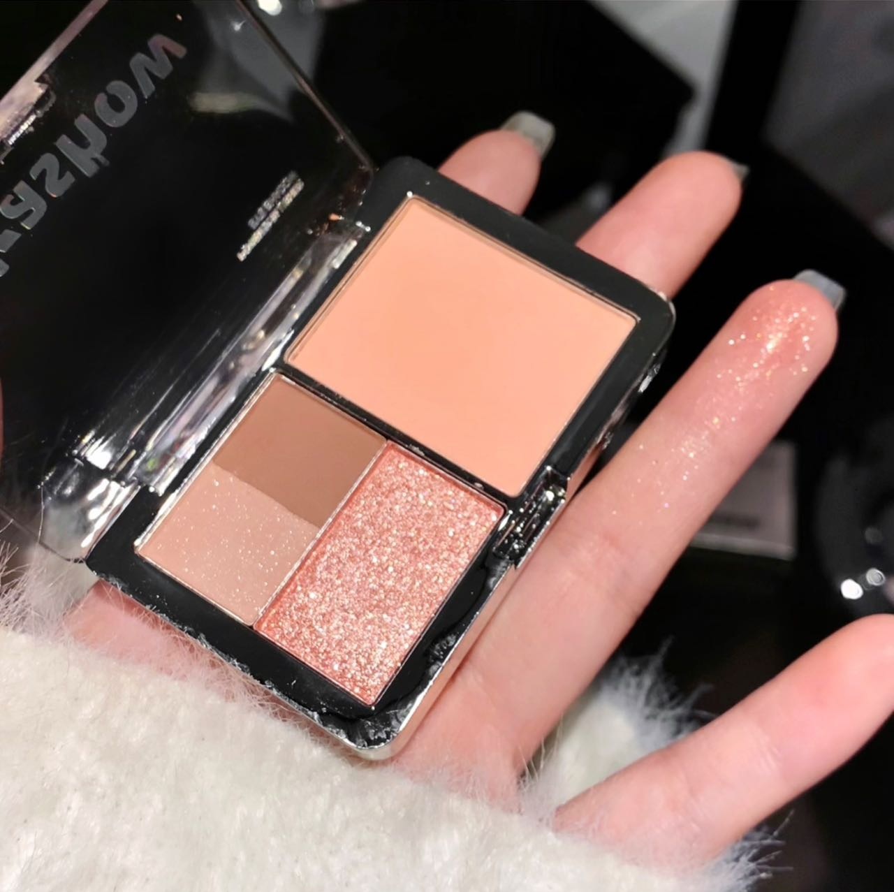 Kakashi Blush & Eyeshadow Palette