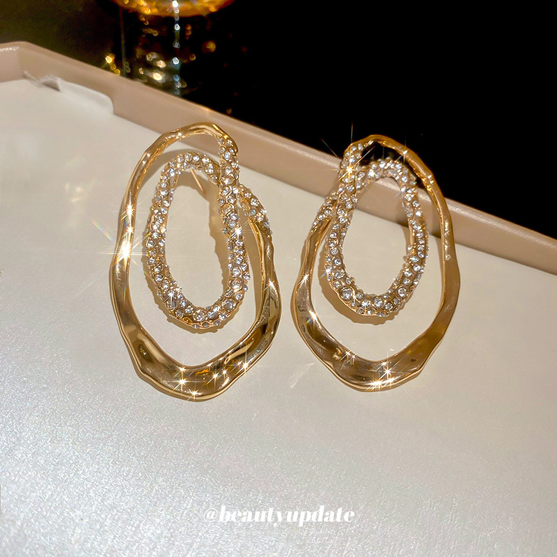Girls light luxury luxury high sense earrings irregular oval stud earrings_voghion.com