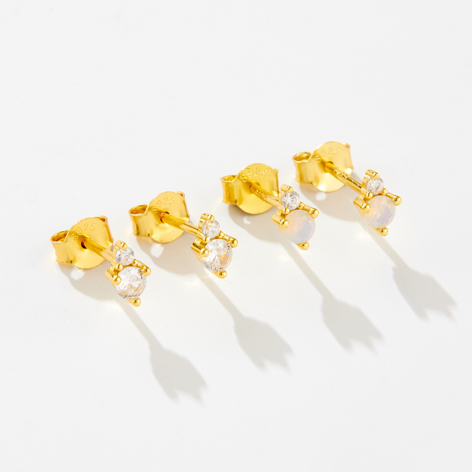 4g Weight 0.05µm-0.08µm Gold Plating Thickness Electroplating Gold Plating Process 925 Sterling Silver Ear Needle Material 18K Real Gold Plated Plating Material Birthstone Inlay Material Ear Studs Classification 1 Pair Quantity Holiday, Daily Occasion 925 Sterling Silver Material Round Pattern Women's Gender Casual, Simple Style Style Inlay Craft 1 Pair 925 Sterling Silver Birthstone Round Ear Studs 3