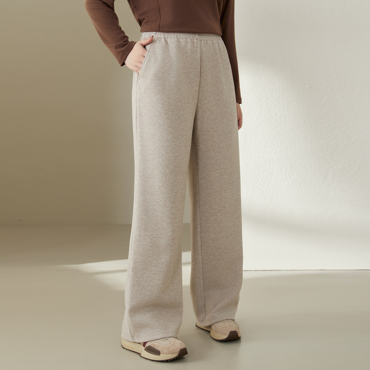 светлый хаки