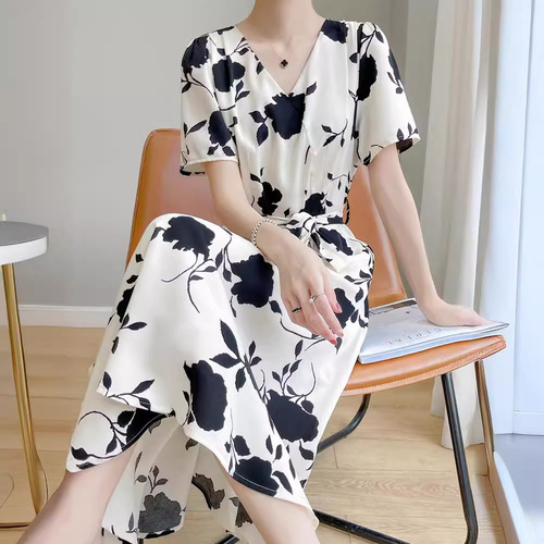 Smooth satin V-neck dress for women, new fashion short-sleeved tie waist slimming, stomach-hiding long dress, floral print dress
