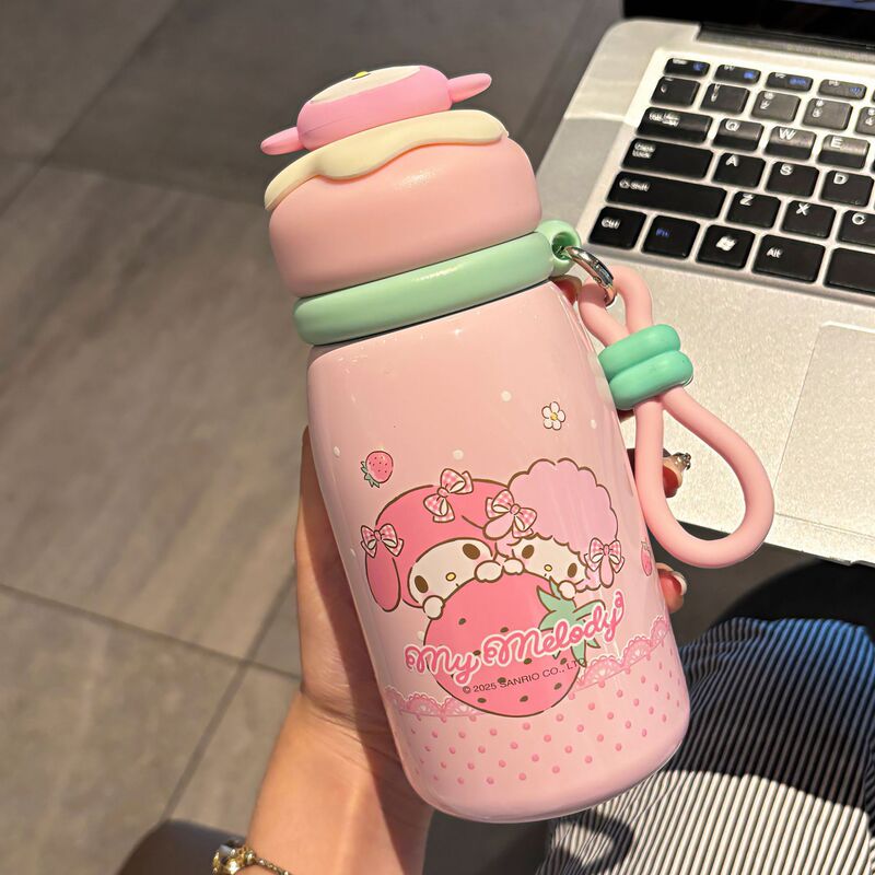 可爱三丽鸥家族系列牛奶一杯双饮保温杯可调节杯绳便捷硅胶吸管杯|undefined
