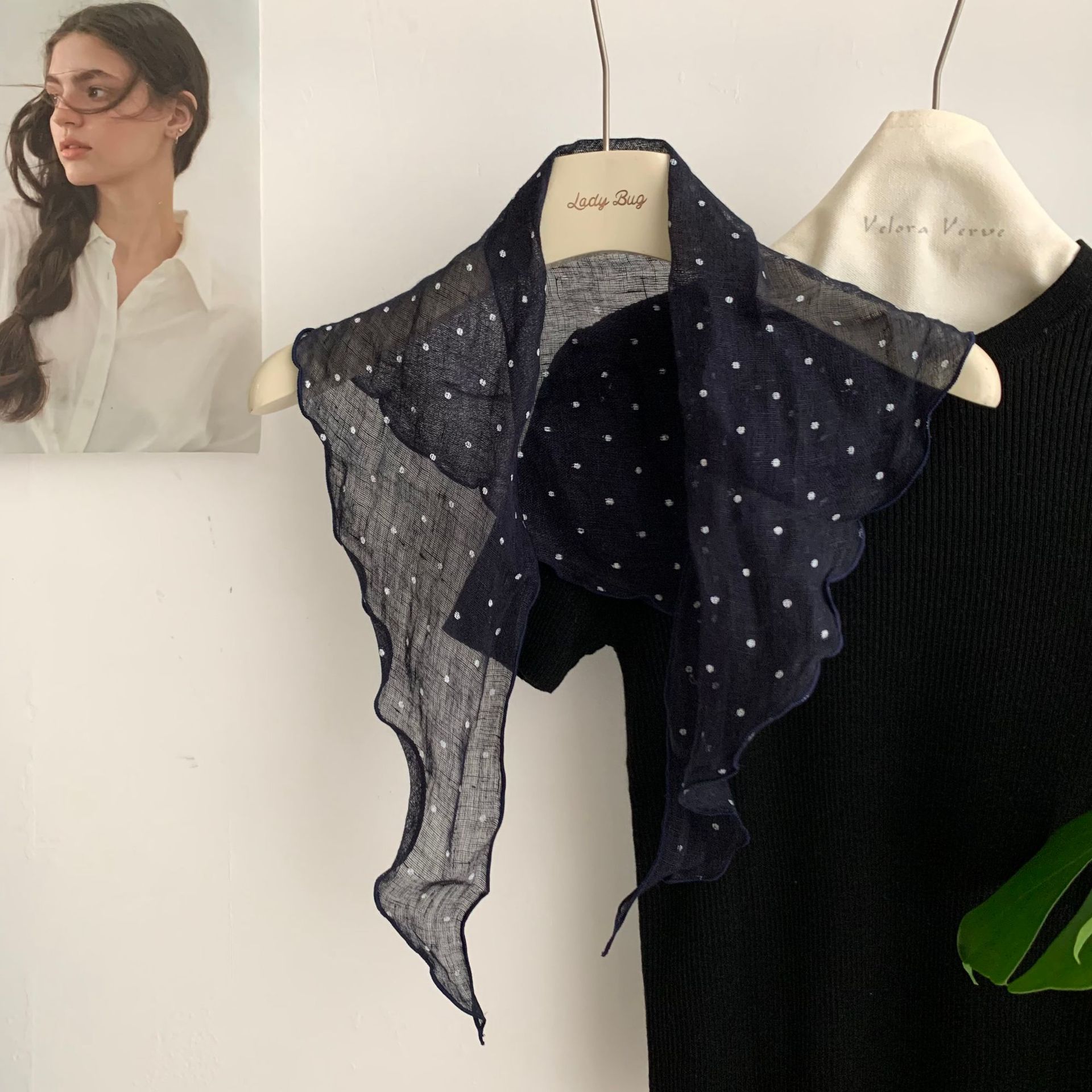 SKU-09 네이비블루 도트