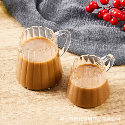 High Borosilicate Transparent Vertical Striped Small Milk Can Concentrated Coffee Milk Cup with Handle Milk Pitcher with Pointed Tip Glass Mini Milk Pitcher
