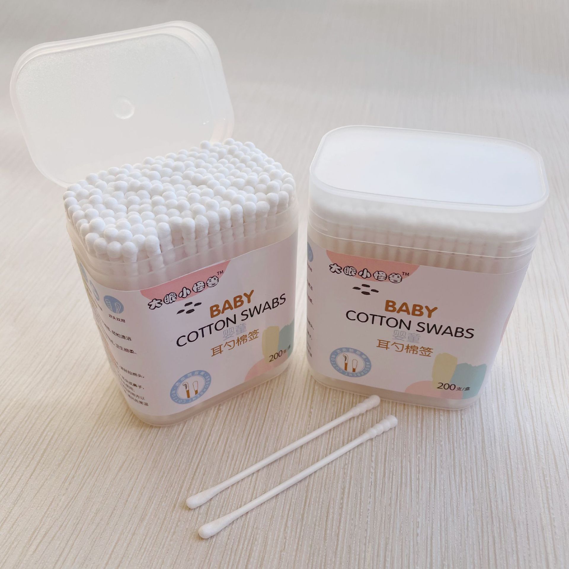 Big-eyed little monster baby paper shaft thin double-ended ear scoop spiral cotton swab baby cotton swab cotton ball 200 pack