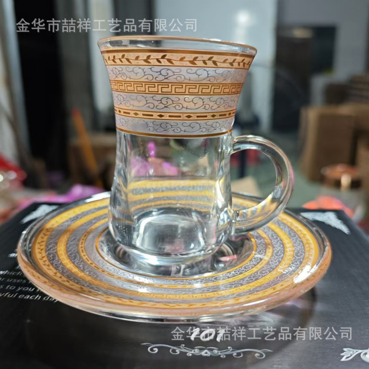 Nuevo producto transfronterizo Taza de café creativa con manija Spot Taza de agua de vidrio de flor dorada transparente resistente a altas temperaturas Taza de café con leche