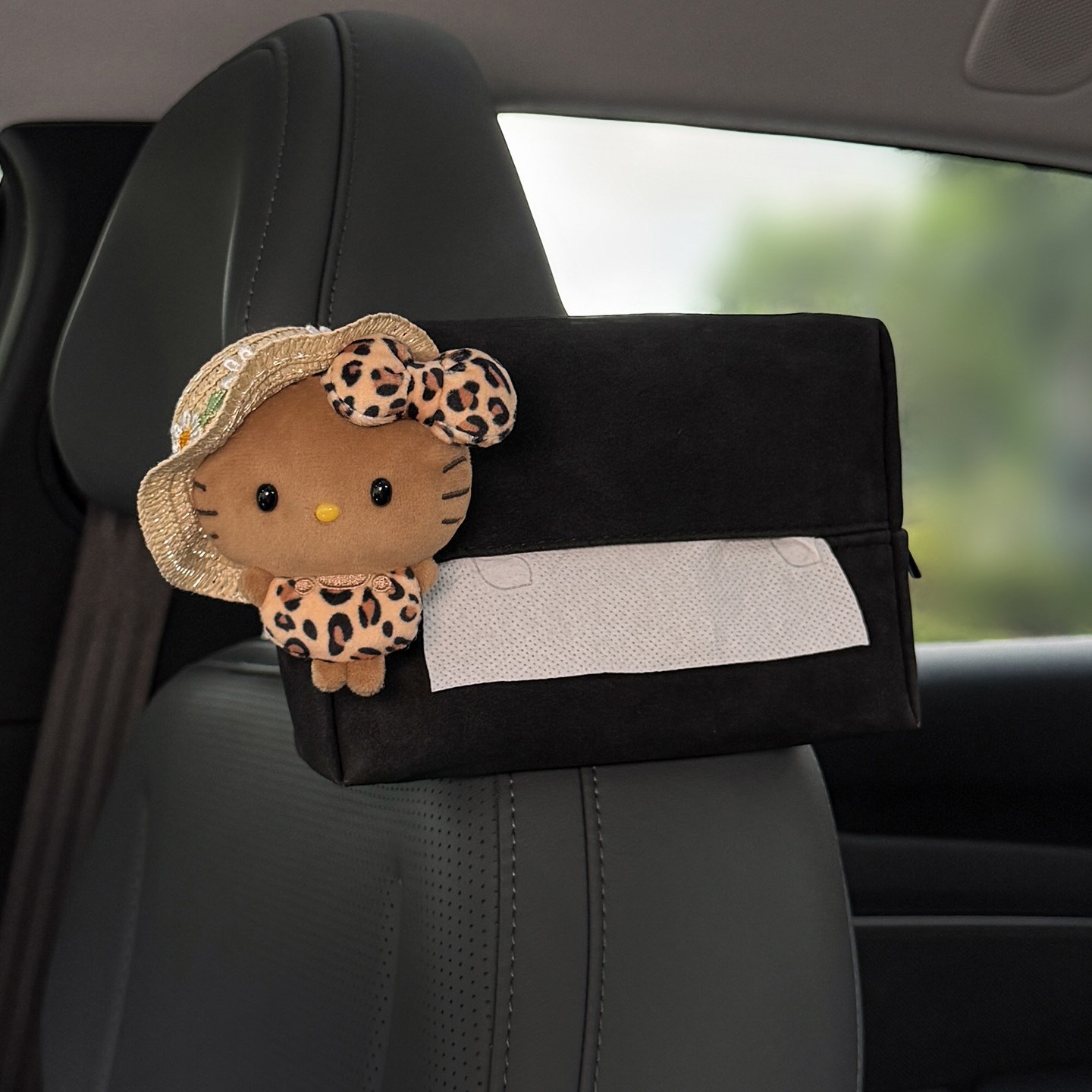 New Kitty car tissue box for the front and back seats, cute tissue hanging bag for the car interior for women