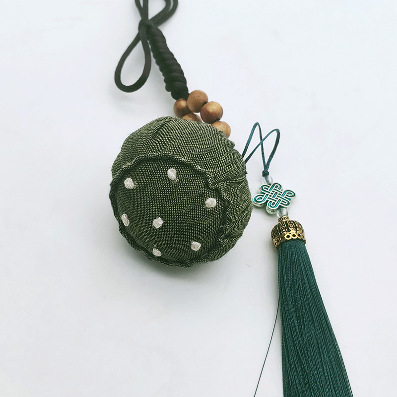 Bordado DIY hecho a mano patchwork bolsita colgante Lu bordado loto decoración del coche Regalo De vacaciones collar bolsita colgante