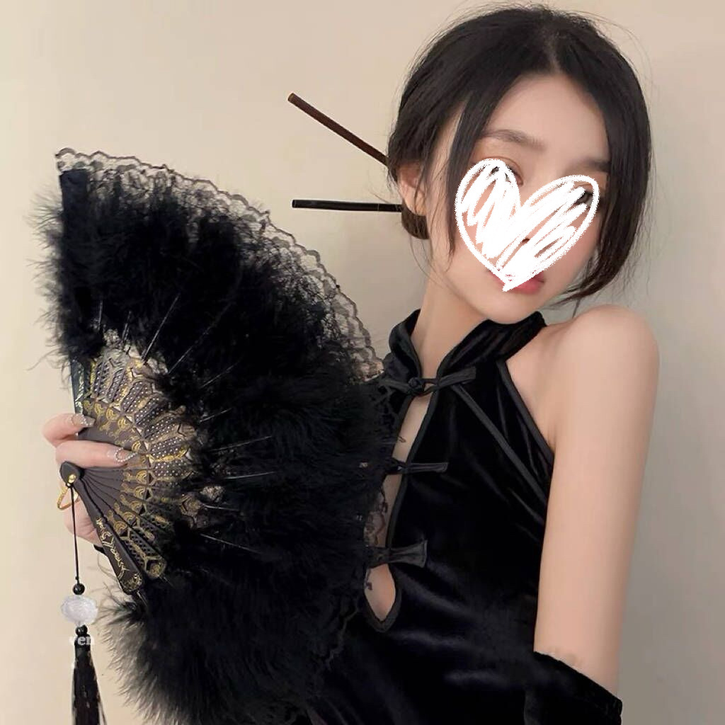 Ancient style feather fan, cheongsam, women's runway, folding fan, Hanfu, New Year's black lace fan, dance fan, retro Chinese style