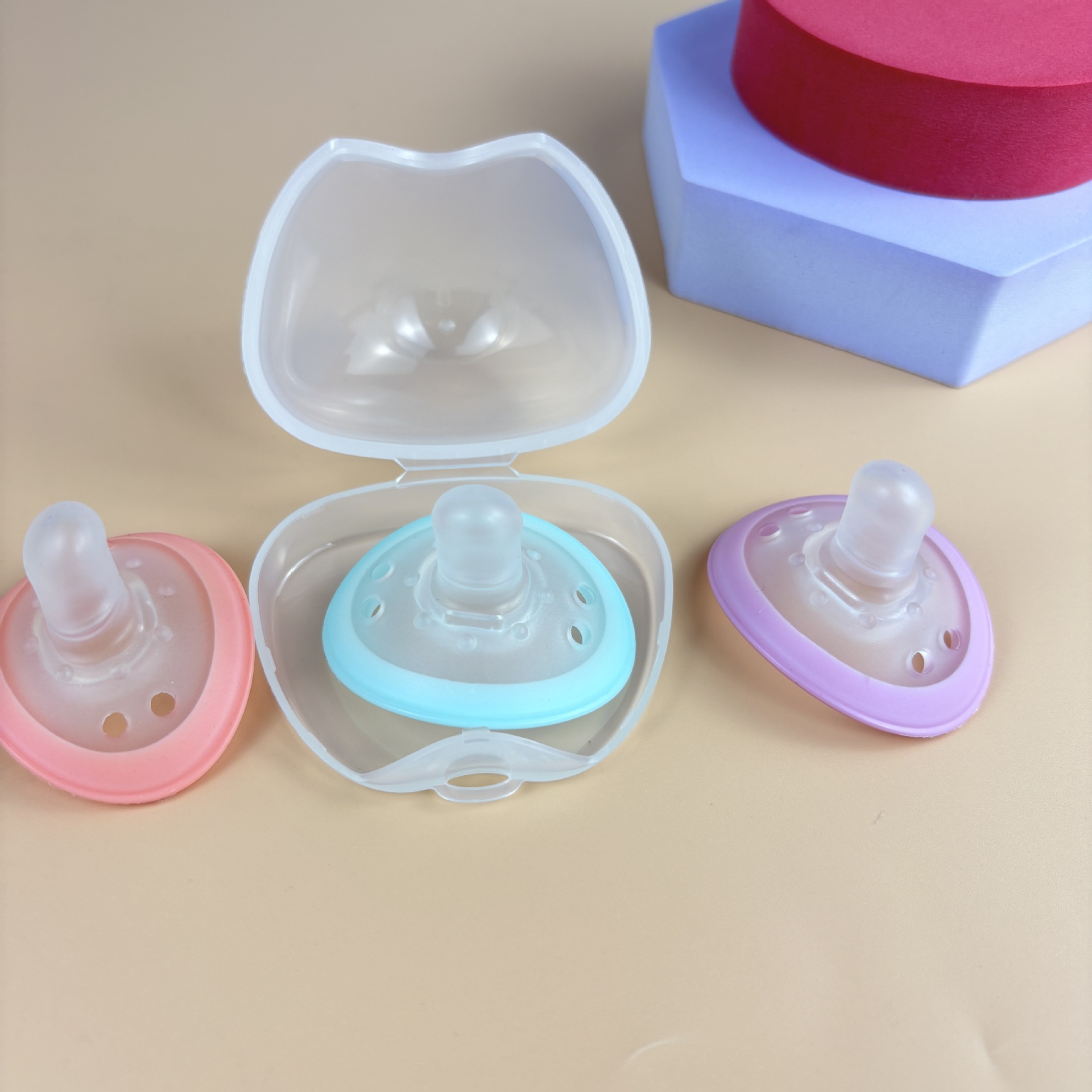Pacifier for Newborn Babies Soft 0 to 3 Years Old and 6 Months and Above Imitating Breast Milk to Soothe Baby Baby with Box