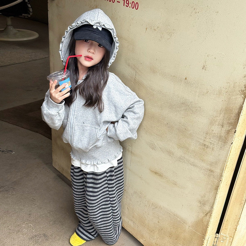 艾摩贝贝2025秋季款中大小女童宝宝韩版甜美花边时髦气质卫衣外套