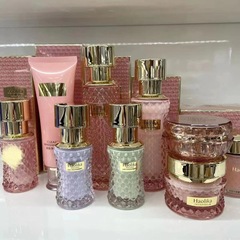 好莉卡二裂酵母ヒアルロン酸スキンケアセット顔スキンケアクリーム洗顔料エッセンス潤い