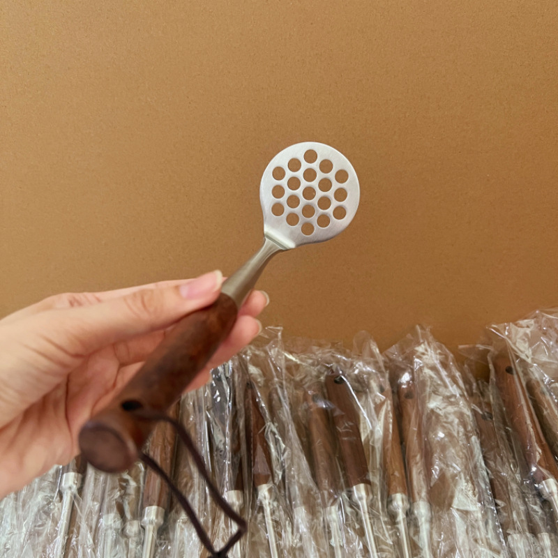 Presse-purée en bois de noyer 316 en acier inoxydable pour purée d'œufs et aliments pour bébé_voghion.com