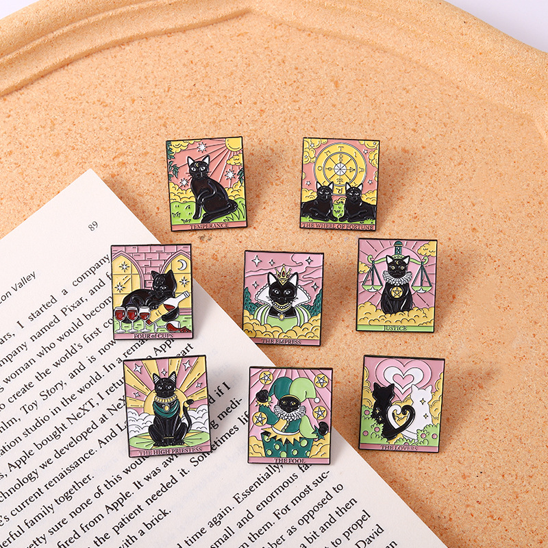 Daily Occasion Fashion Pin Tower Badge Cat Alloy Metal Plating Unisex Brooches