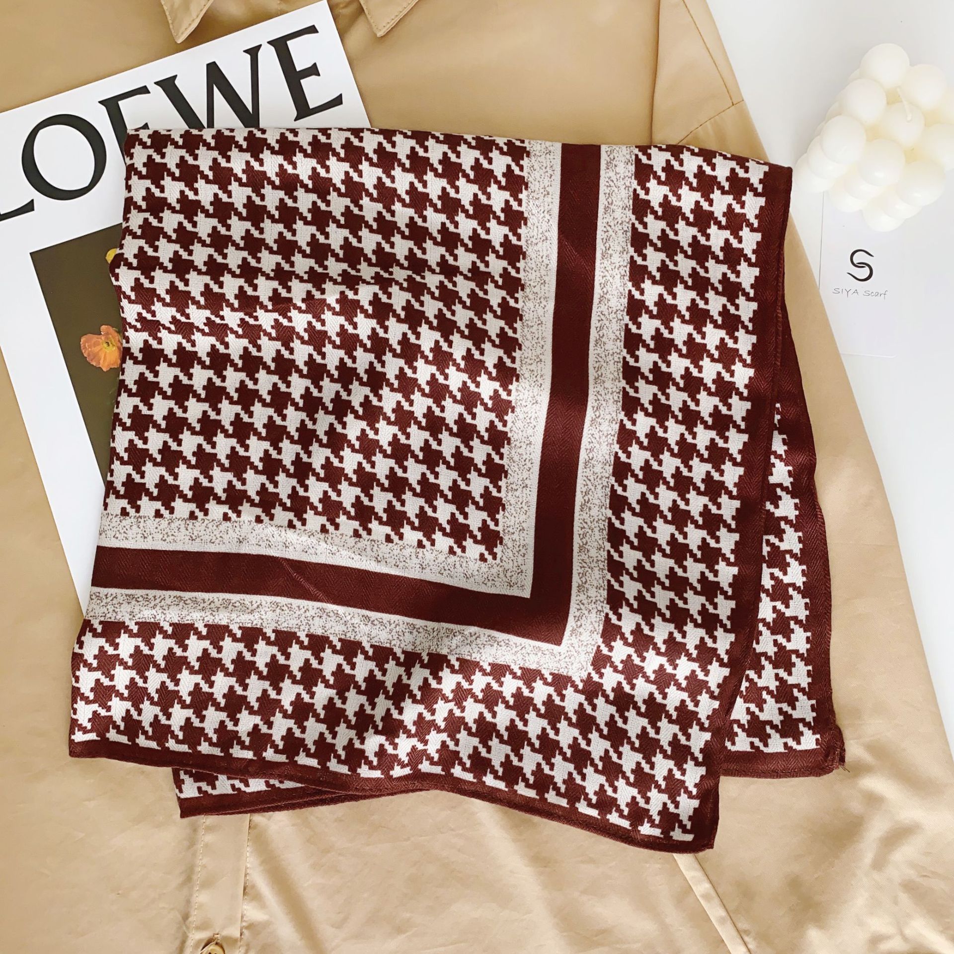 RZW055-1 de pata de gallo Marrón