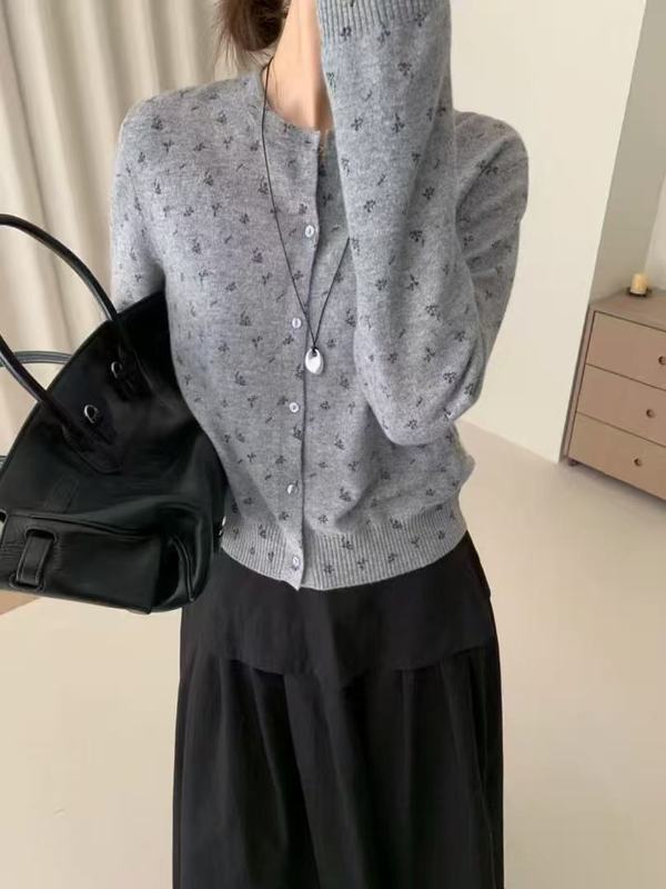 森系风碎花针织开衫圆领单排扣软糯亲肤早秋叠穿简约毛衣女装上衣|undefined