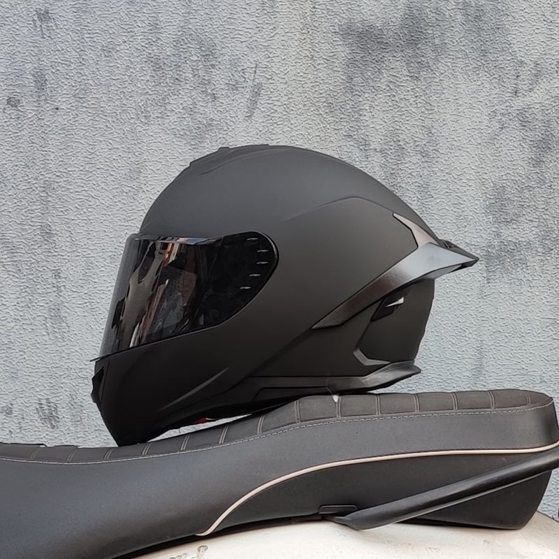 オートバイヘルメット男性と女性のフルフェイス夏オートバイガンダムパーソナライズされた大型テールウィング Bluetooth 3C 認証国家標準 A|undefined